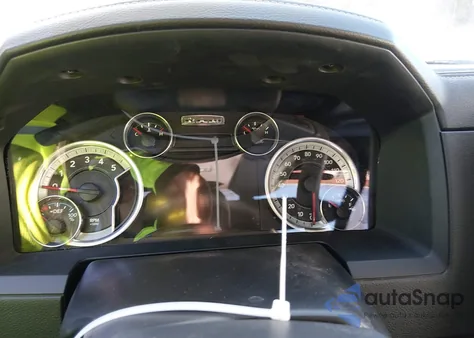 2016 Ram 1500 Laramie z USA, uszkodzony, nr VIN 1C6RR7VM0GS208919